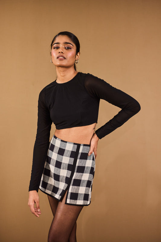 Black Full Sleeves Crop Top