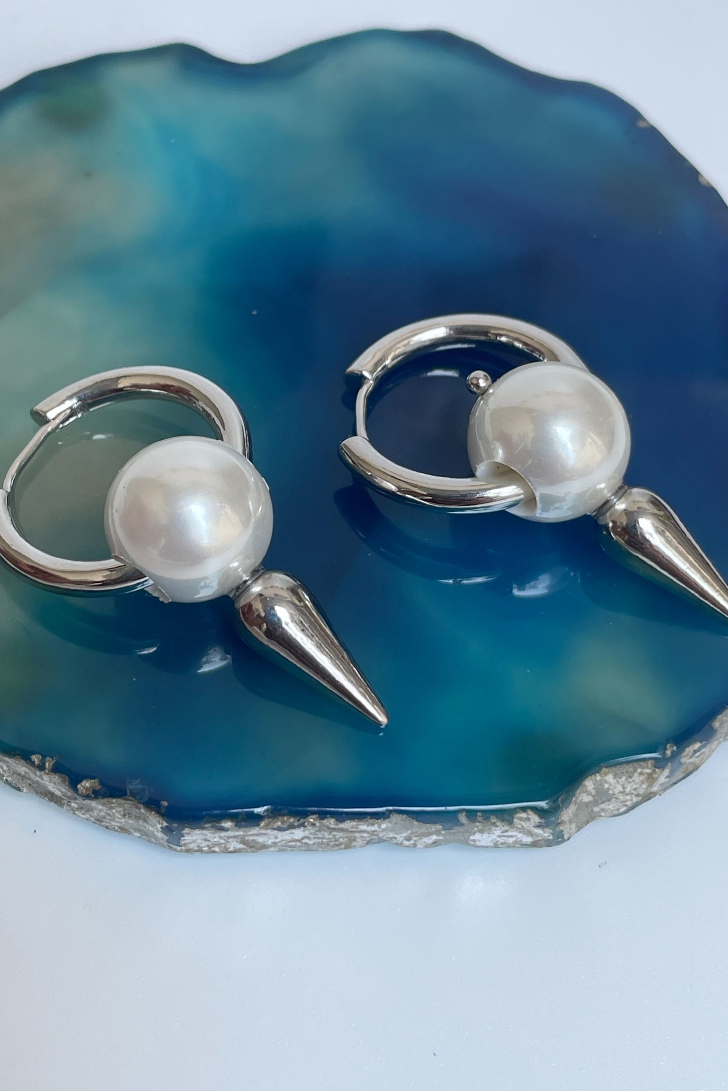 Edgy Pearl Hoops