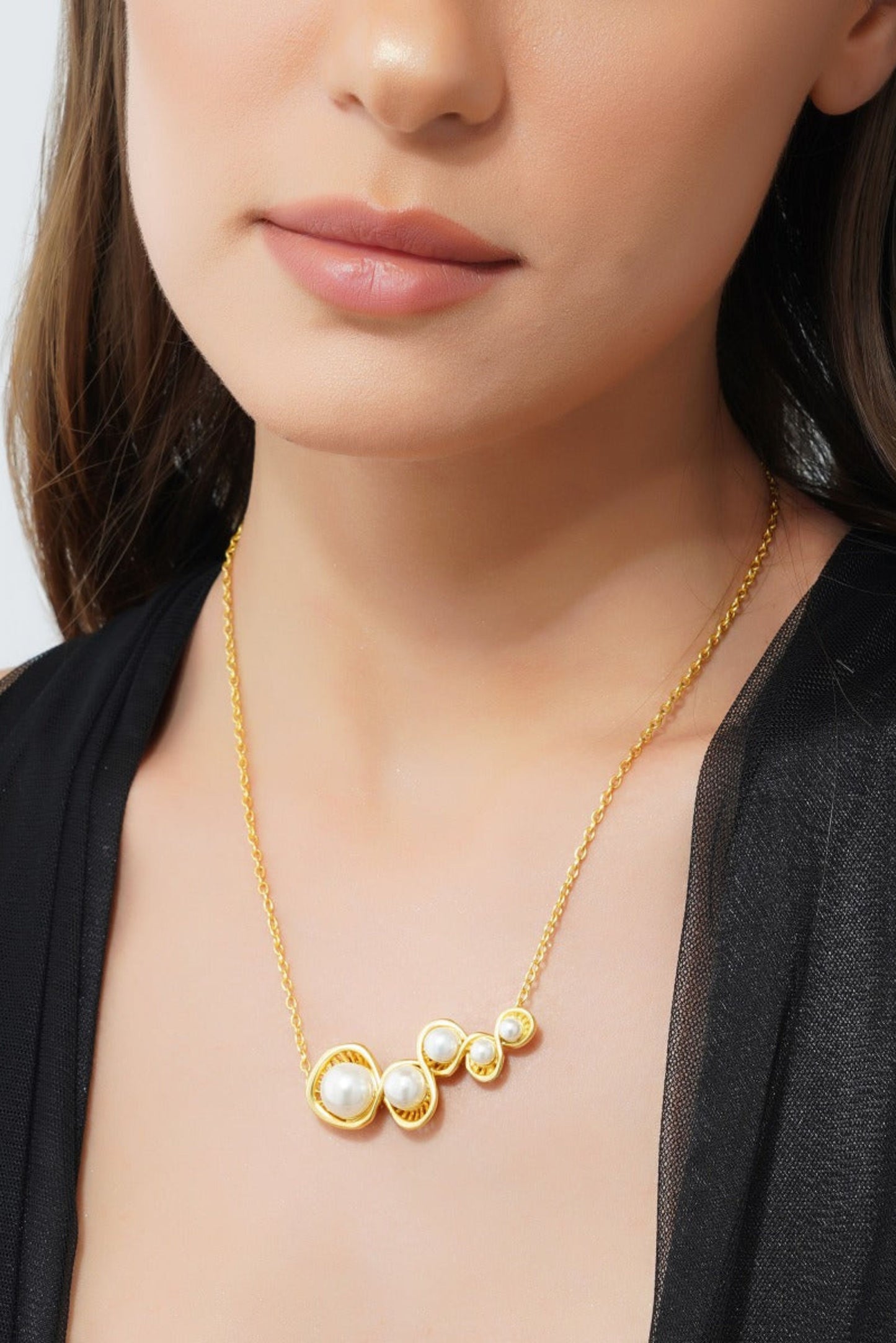 Power Pearl Pendant Necklace