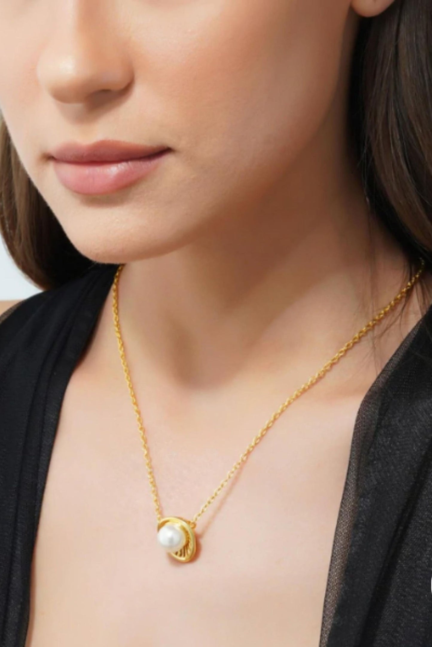 Pearl Zoned Pendant Necklace