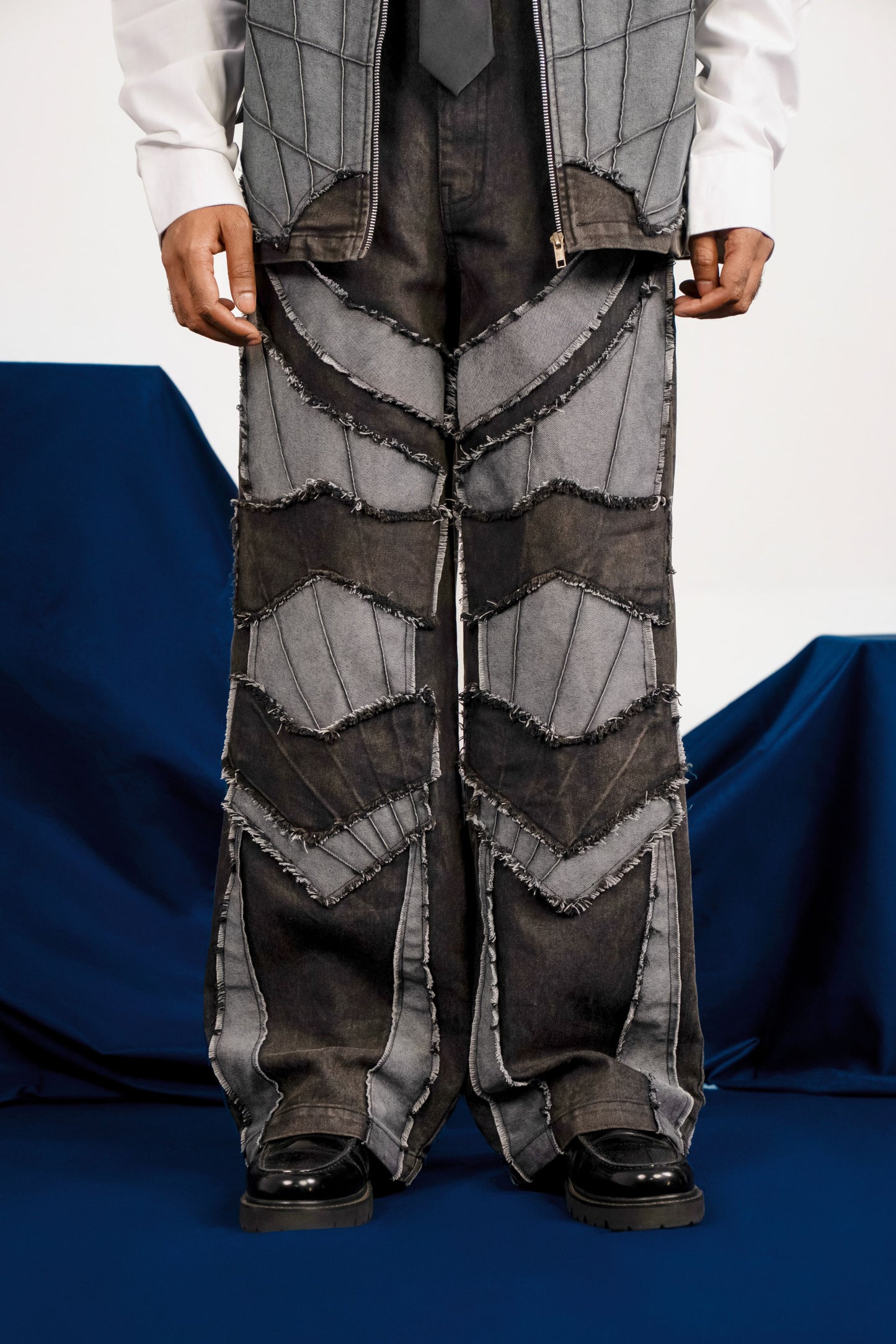 SHINING ARMOUR PANELLED DENIM