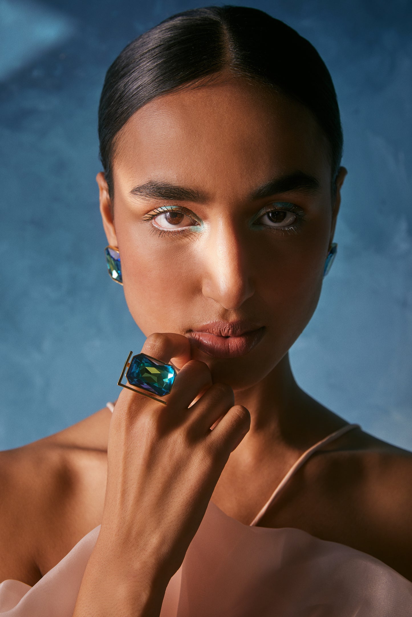 RADIANCE COCKTAIL RING - PEACOCK BLUE