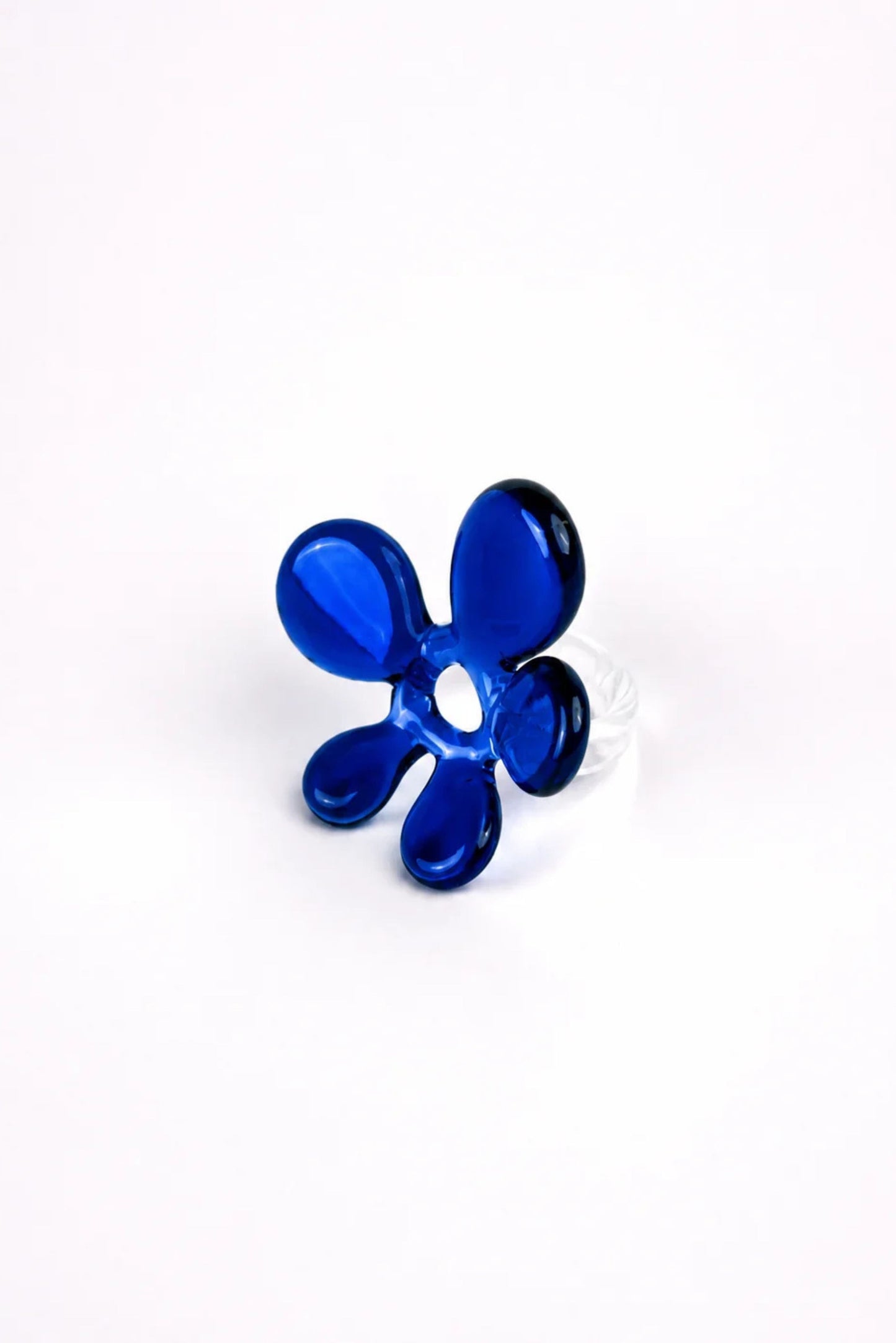 The Flower Ring in Blue