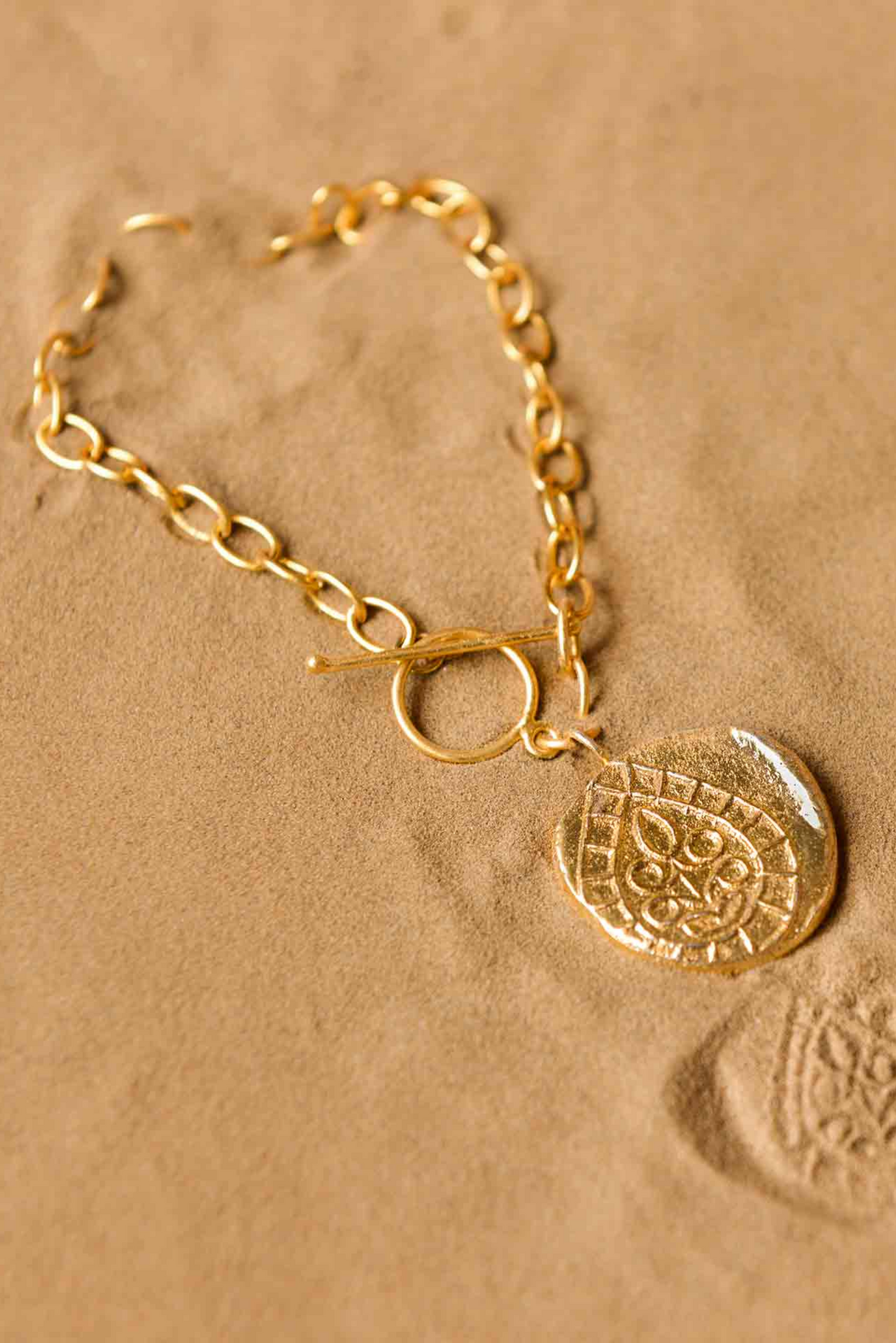 Fossil Shackle Bracelet